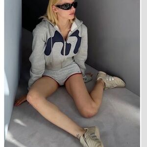 ISO Miaou Marina Hoodie size XL